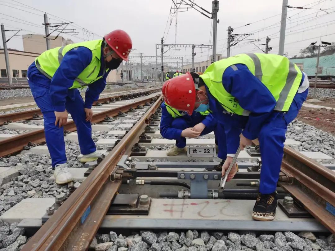 江跳鐵軍迎難而上 抗“疫”彰顯國企擔當5.jpg